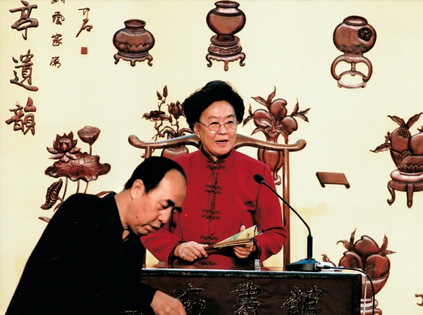 連麗如，說(shuō)書也新潮