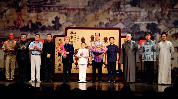 連麗如，說(shuō)書也新潮