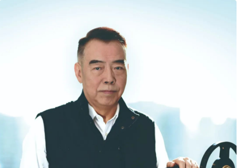 “古稀少年”陳凱歌，拍一部全景的、多維的志愿軍