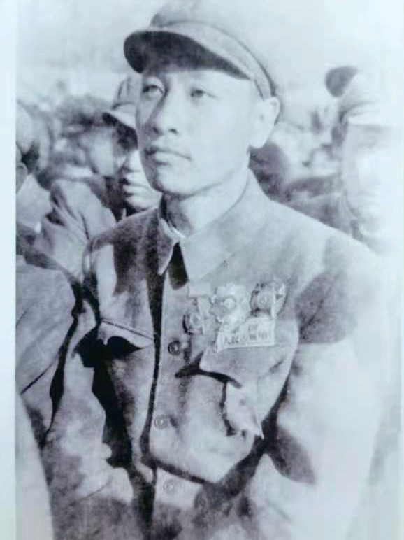 “神炮將軍”去世，打最狠的仗，寫最美情書(shū)