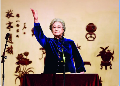 專訪｜連麗如，說(shuō)書(shū)也新潮