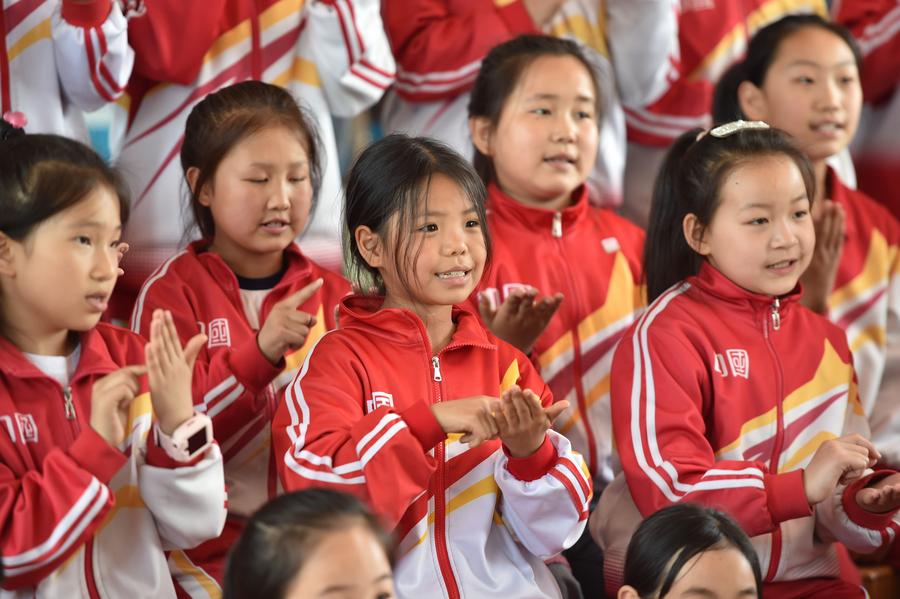 Music classes bring inspirations to rural children in China